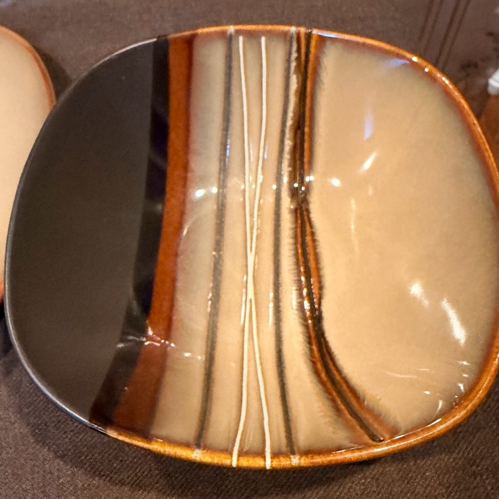Striped Ceramic Bowl and Plate Set - Picture 3 of 4